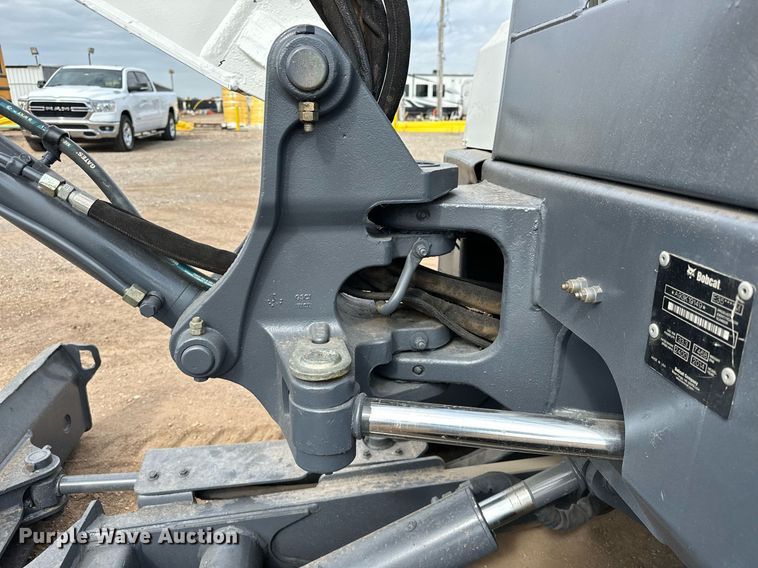 image for item EJ8969 2014 Bobcat E35 mini excavator