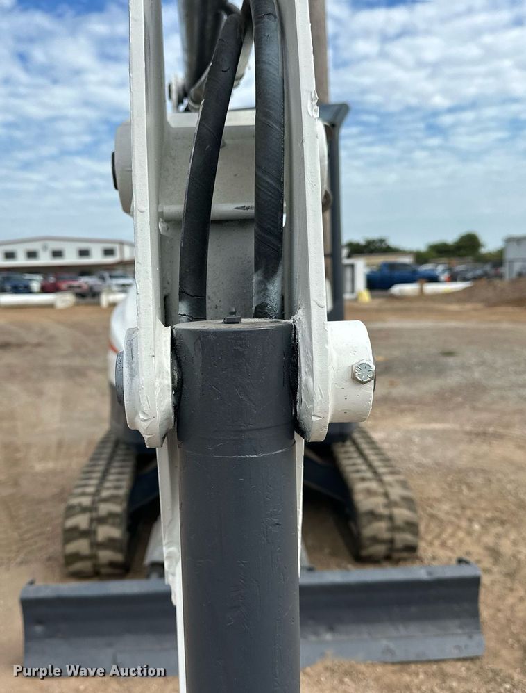 image for item EJ8969 2014 Bobcat E35 mini excavator