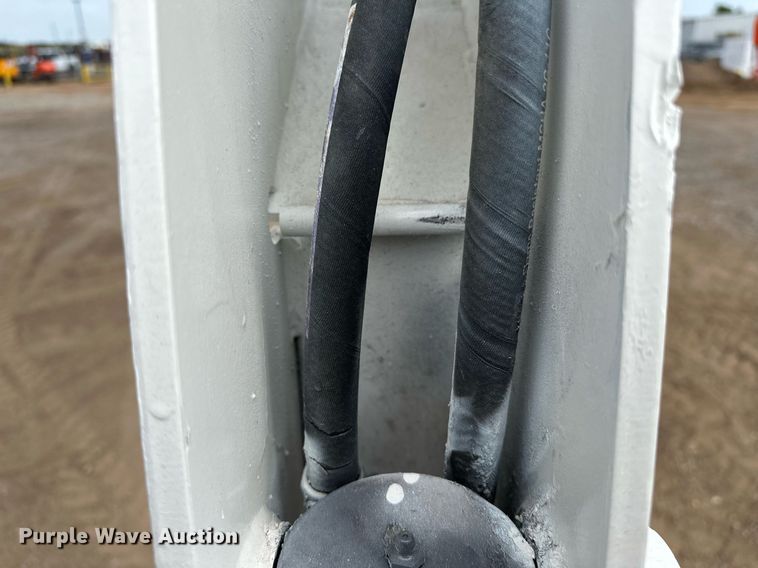 image for item EJ8969 2014 Bobcat E35 mini excavator