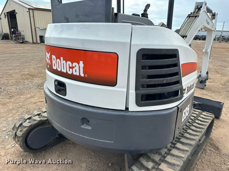 image for item EJ8969 2014 Bobcat E35 mini excavator
