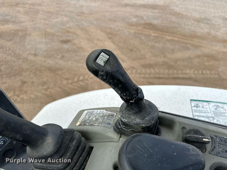 image for item EJ8969 2014 Bobcat E35 mini excavator