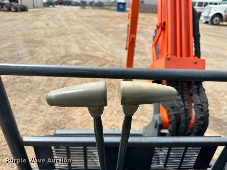 image for item EJ8970 2011 Hitachi  Zaxis 35U-3 mini excavator