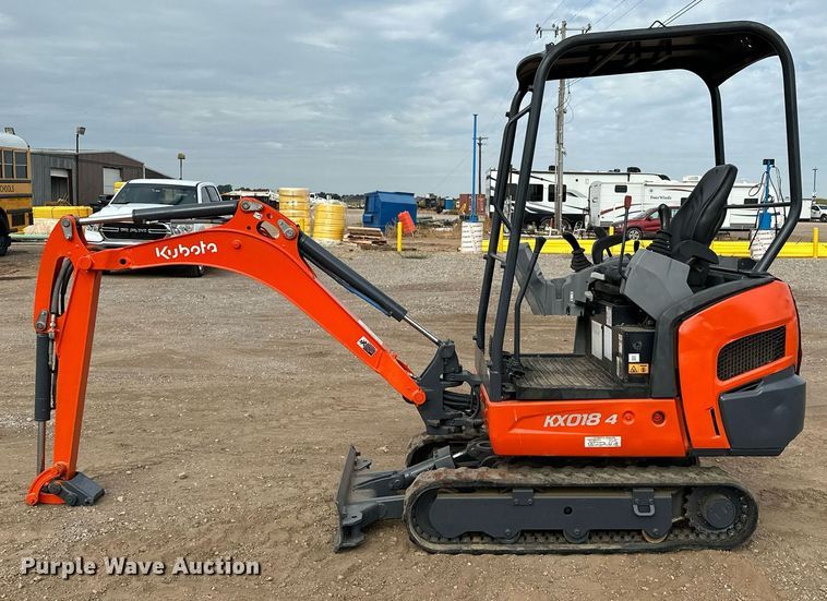 image for item EJ8971 2014 Kubota  KX018-4 mini excavator