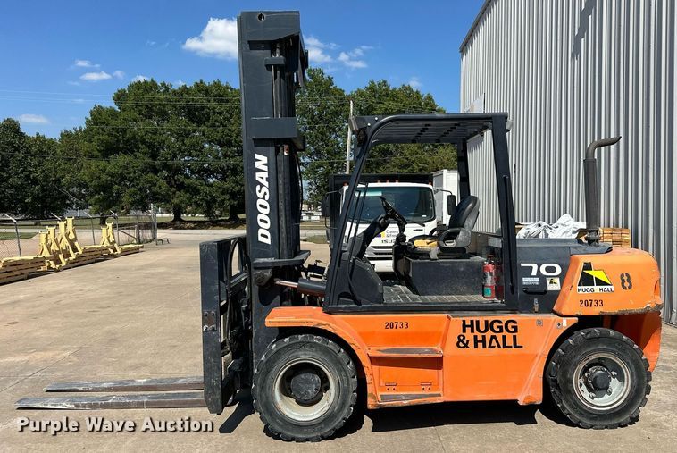 image for item EJ8974 Doosan  D70S-5 forklift