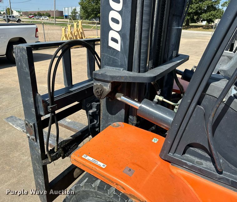 image for item EJ8974 Doosan  D70S-5 forklift