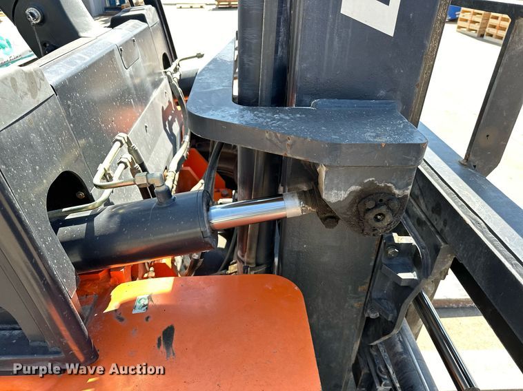 image for item EJ8974 Doosan  D70S-5 forklift
