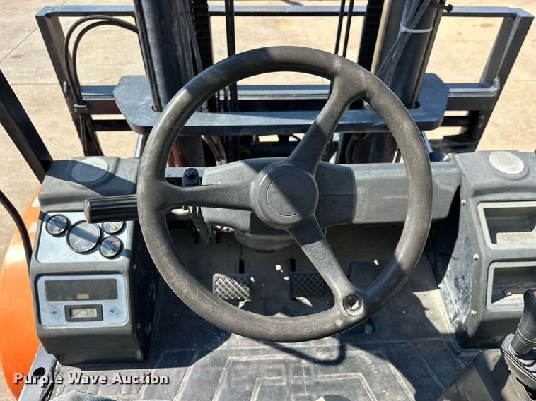 image for item EJ8974 Doosan  D70S-5 forklift