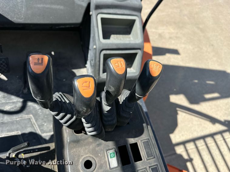 image for item EJ8974 Doosan  D70S-5 forklift