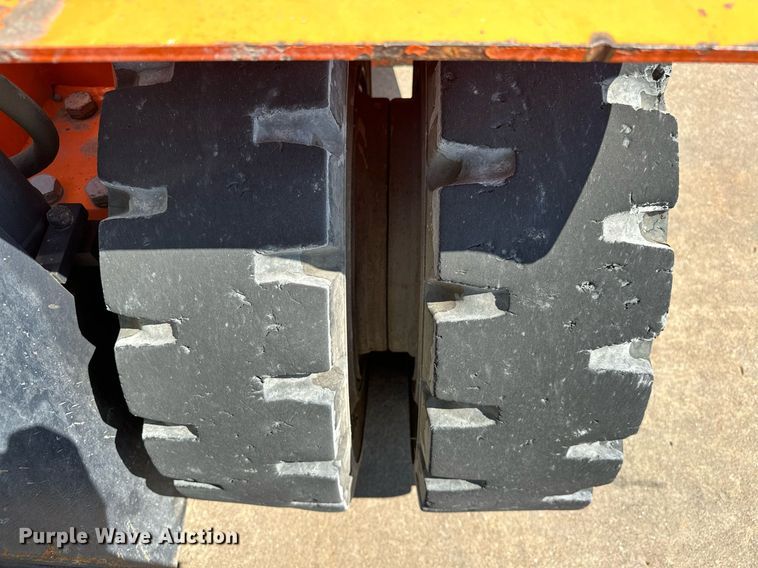 image for item EJ8974 Doosan  D70S-5 forklift