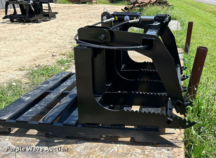 image for item EK3054 Patriot Implements compact utility loader rock grapple bucket