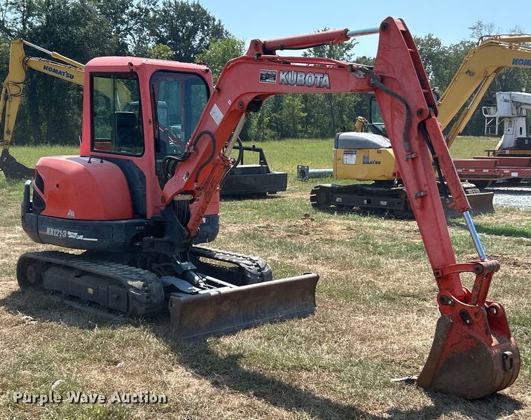 image for item EK3246 2011 Kubota  KX121-3ST mini excavator