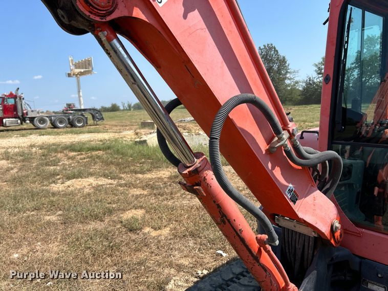 image for item EK3246 2011 Kubota  KX121-3ST mini excavator