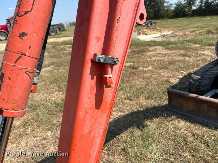 image for item EK3246 2011 Kubota  KX121-3ST mini excavator