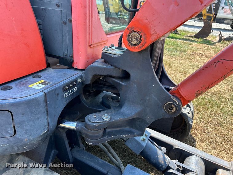 image for item EK3246 2011 Kubota  KX121-3ST mini excavator