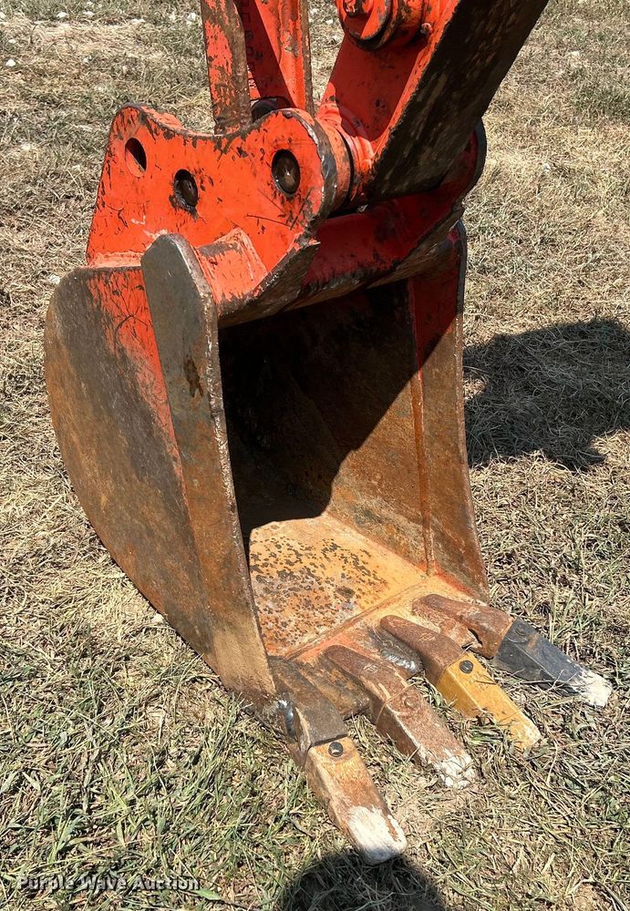 image for item EK3246 2011 Kubota  KX121-3ST mini excavator