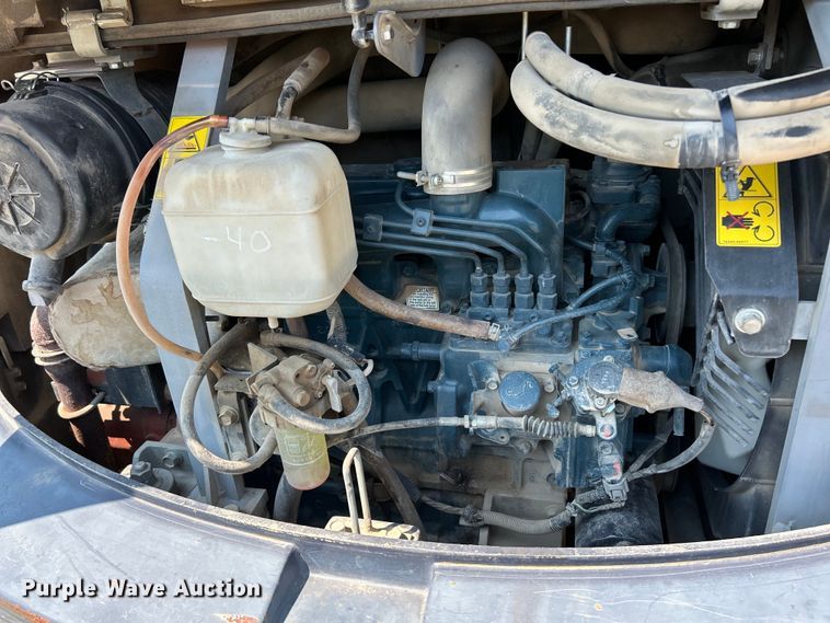 image for item EK3246 2011 Kubota  KX121-3ST mini excavator