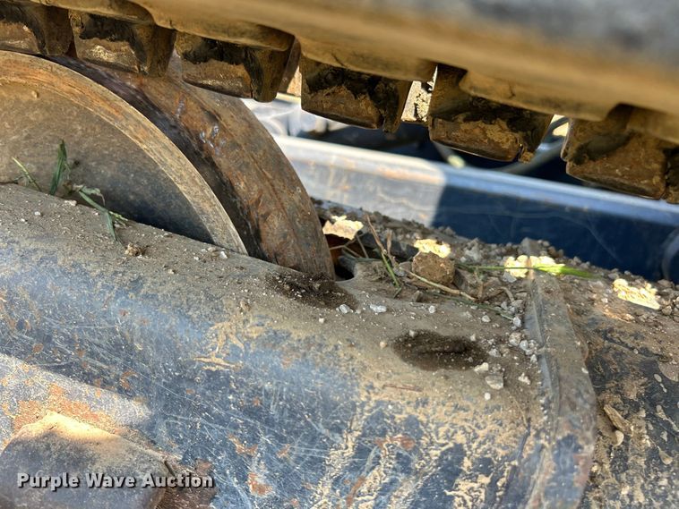 image for item EK3246 2011 Kubota  KX121-3ST mini excavator