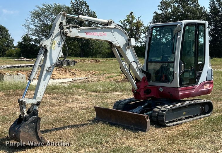 image for item EK3247 2011 Takeuchi  TB235 mini excavator