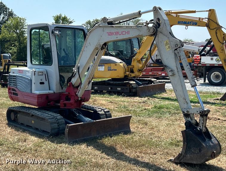 image for item EK3247 2011 Takeuchi  TB235 mini excavator