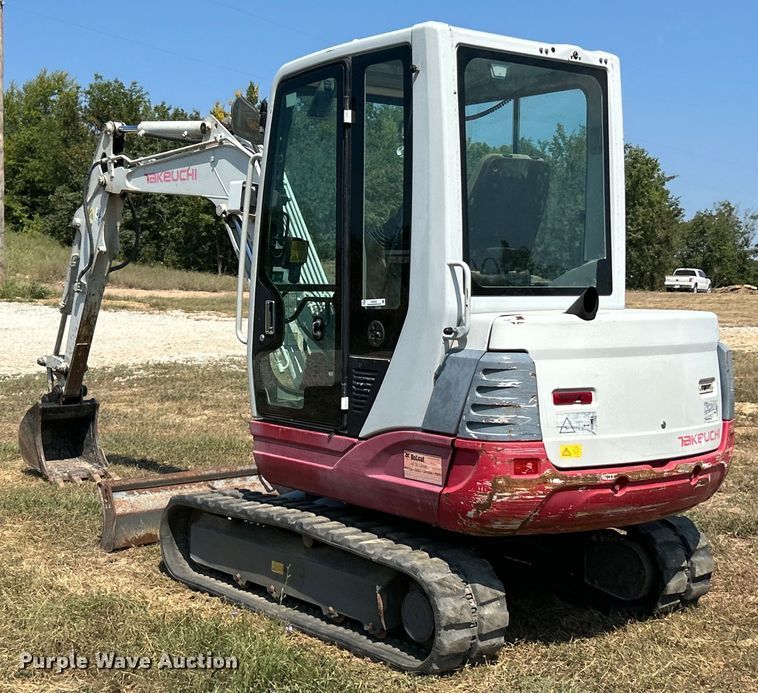 image for item EK3247 2011 Takeuchi  TB235 mini excavator