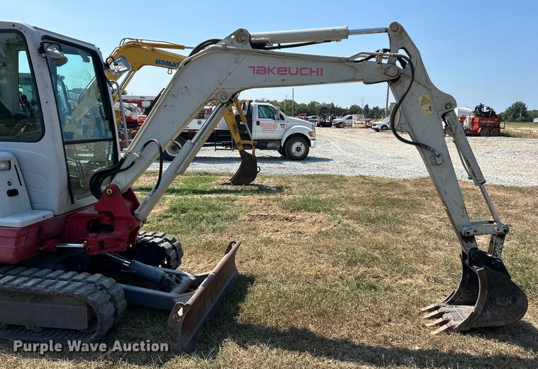 image for item EK3247 2011 Takeuchi  TB235 mini excavator