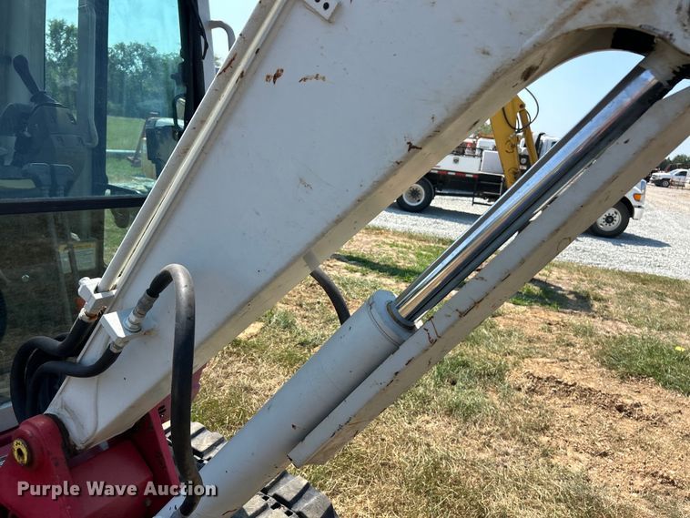 image for item EK3247 2011 Takeuchi  TB235 mini excavator