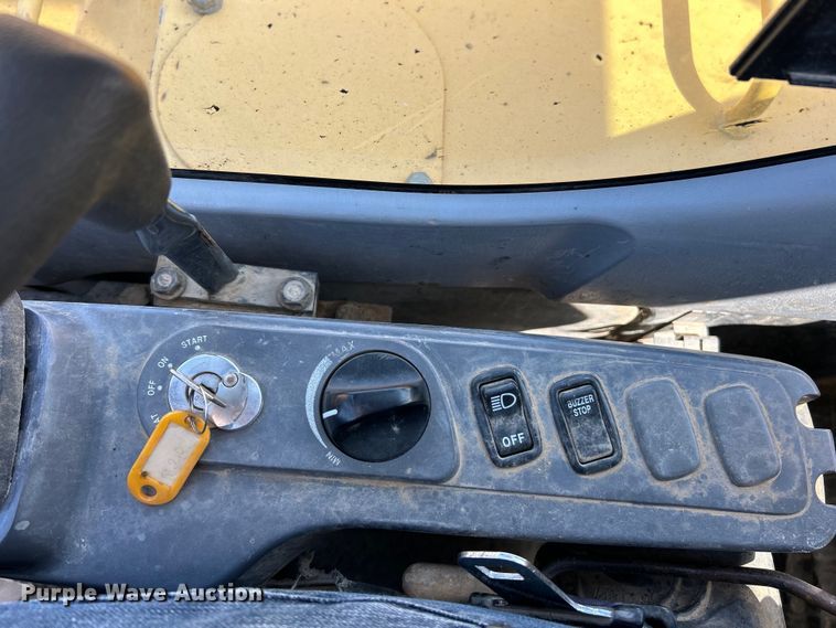 image for item EK3249 2007 Komatsu  PC78MR-6 mini excavator