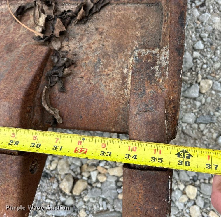 image for item EK3266 TAG 23453-01 Backhoe bucket