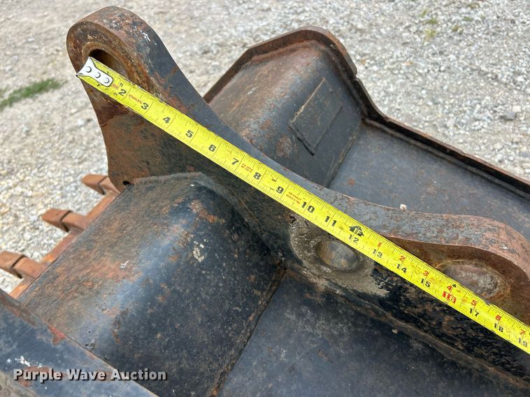 image for item EK3266 TAG 23453-01 Backhoe bucket