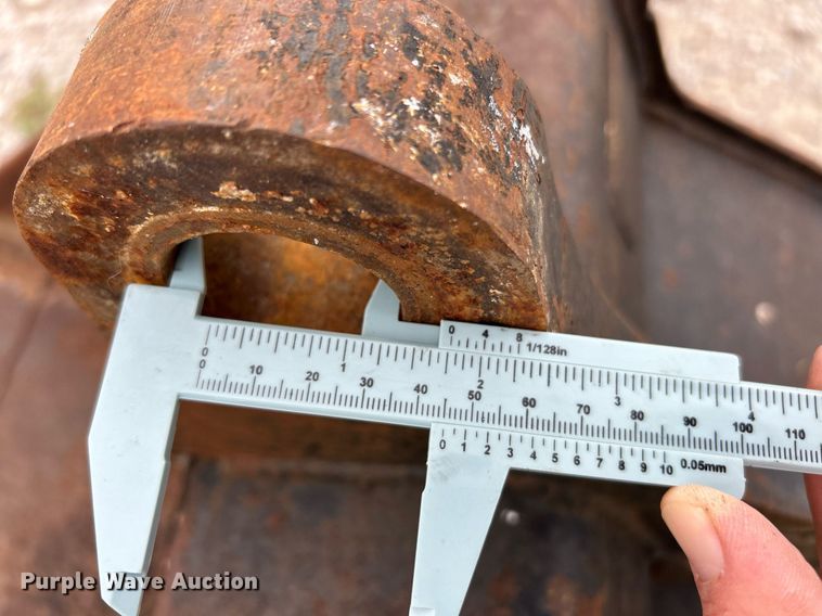 image for item EK3266 TAG 23453-01 Backhoe bucket