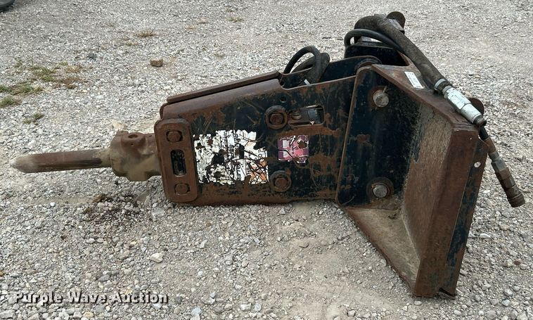 image for item EK3267 Huskie  skid steer breaker