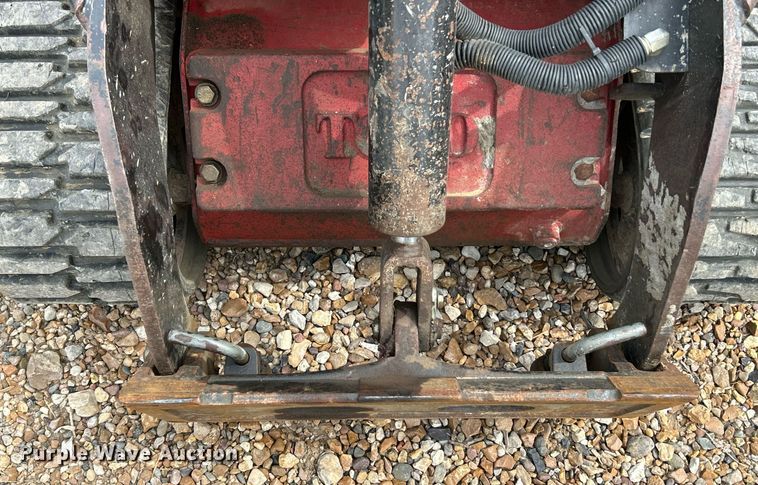 image for item EK3273 2015 Toro TX525 compact utility loader