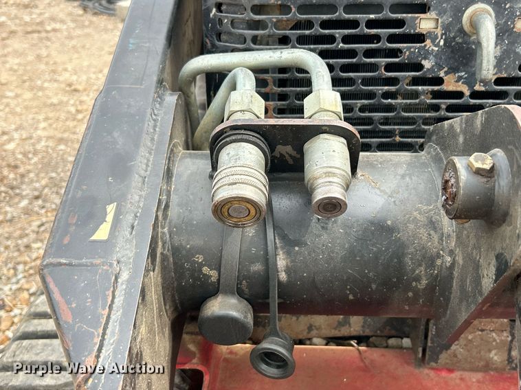 image for item EK3273 2015 Toro TX525 compact utility loader