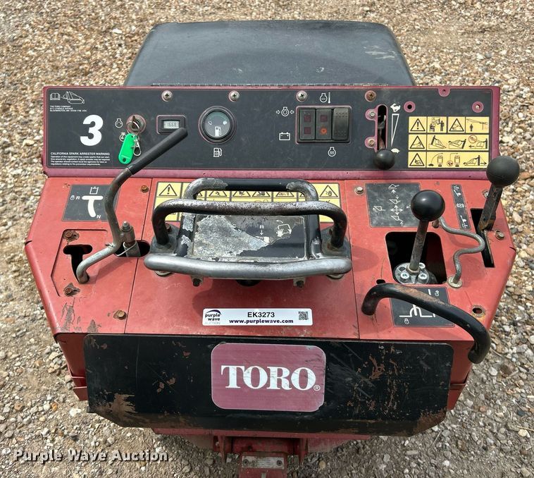 image for item EK3273 2015 Toro TX525 compact utility loader