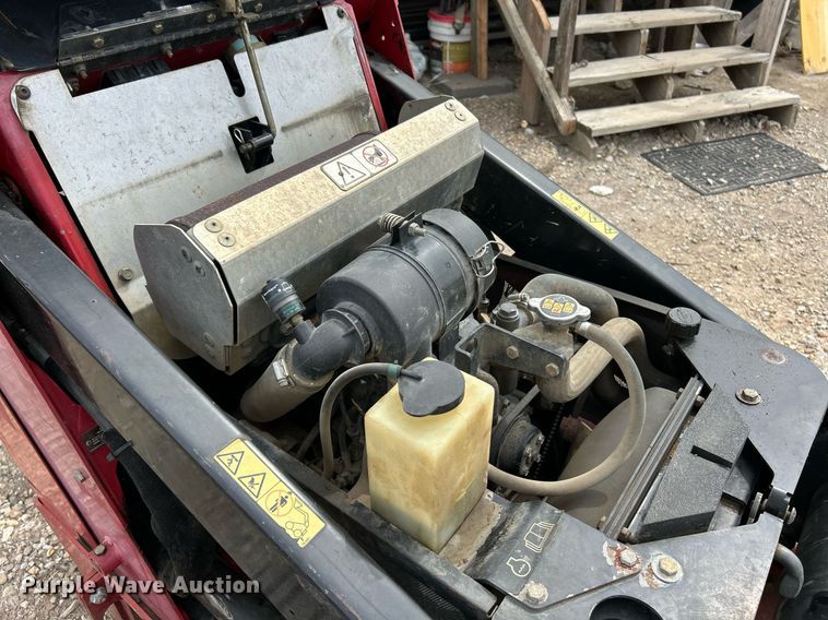 image for item EK3273 2015 Toro TX525 compact utility loader