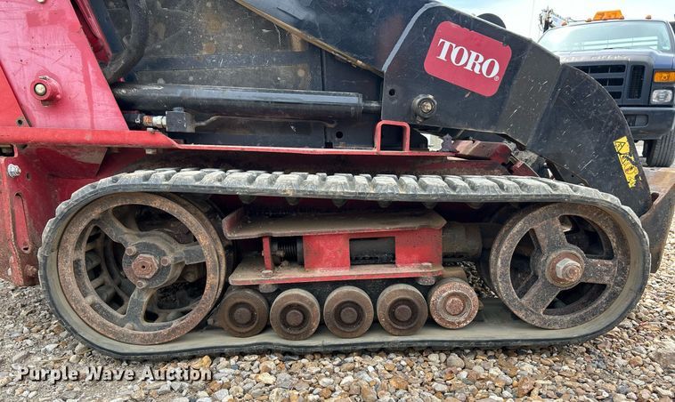 image for item EK3273 2015 Toro TX525 compact utility loader