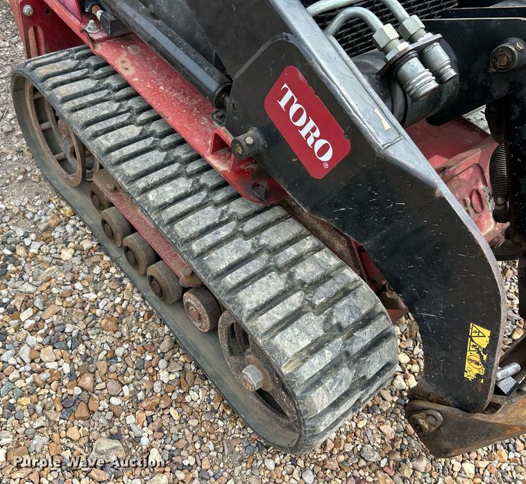 image for item EK3273 2015 Toro TX525 compact utility loader