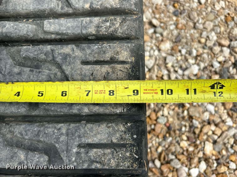 image for item EK3273 2015 Toro TX525 compact utility loader