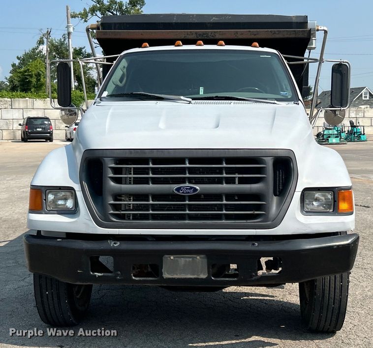 image for item EK4988 2000 Ford F750 Super Duty XL dump truck