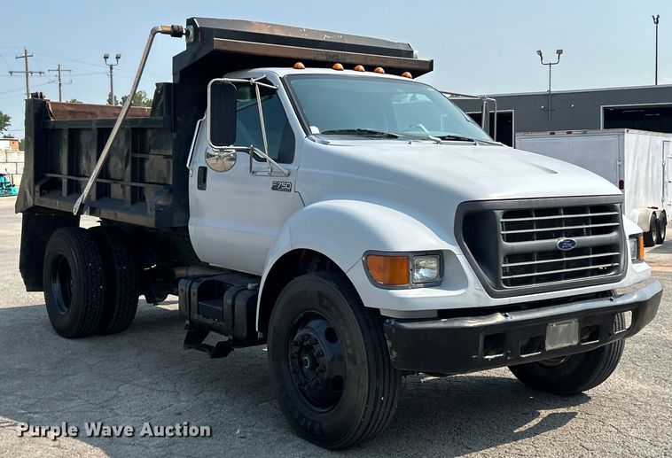 image for item EK4988 2000 Ford F750 Super Duty XL dump truck