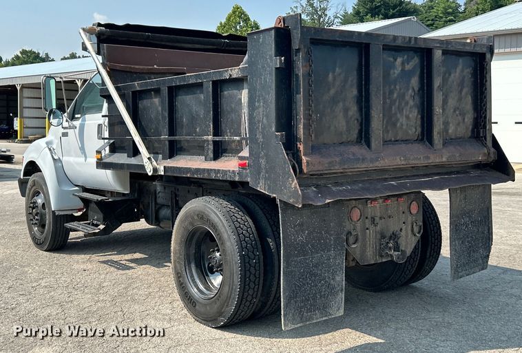 image for item EK4988 2000 Ford F750 Super Duty XL dump truck