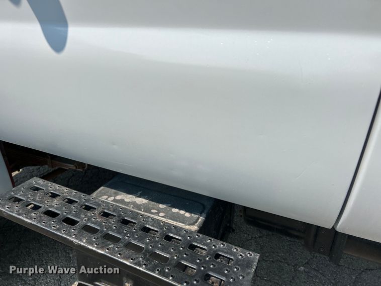 image for item EK4988 2000 Ford F750 Super Duty XL dump truck