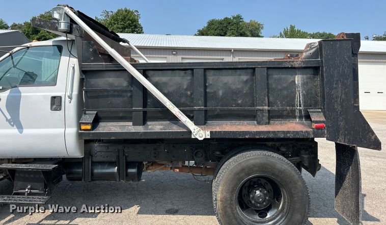 image for item EK4988 2000 Ford F750 Super Duty XL dump truck