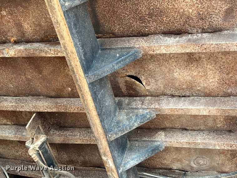 image for item EK4988 2000 Ford F750 Super Duty XL dump truck