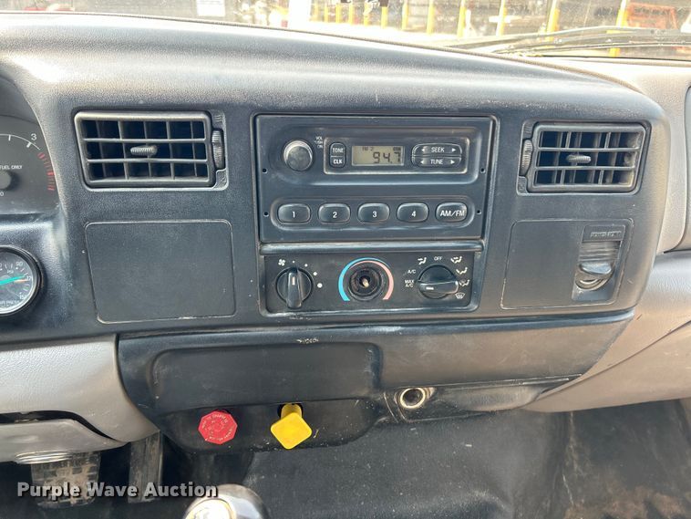 image for item EK4988 2000 Ford F750 Super Duty XL dump truck