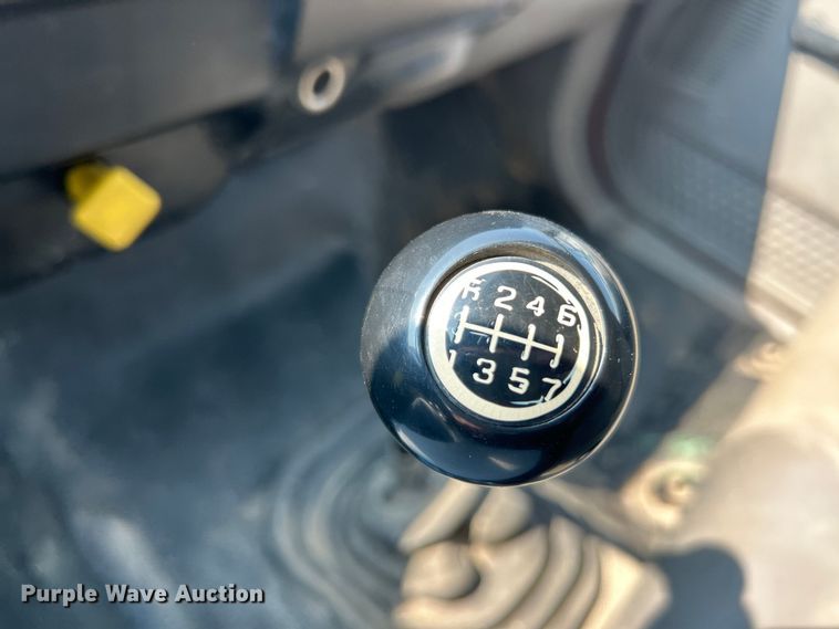 image for item EK4988 2000 Ford F750 Super Duty XL dump truck