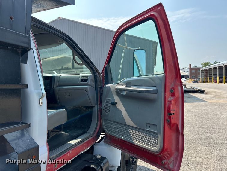 image for item EK4988 2000 Ford F750 Super Duty XL dump truck