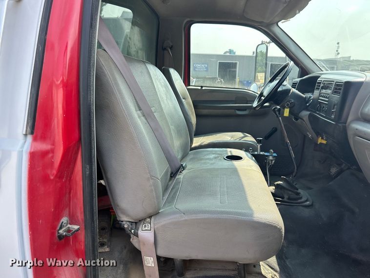 image for item EK4988 2000 Ford F750 Super Duty XL dump truck