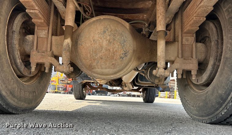 image for item EK4988 2000 Ford F750 Super Duty XL dump truck