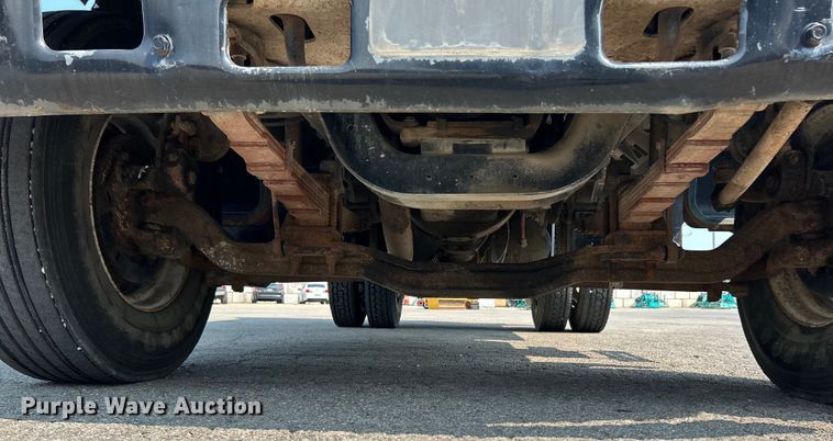 image for item EK4988 2000 Ford F750 Super Duty XL dump truck